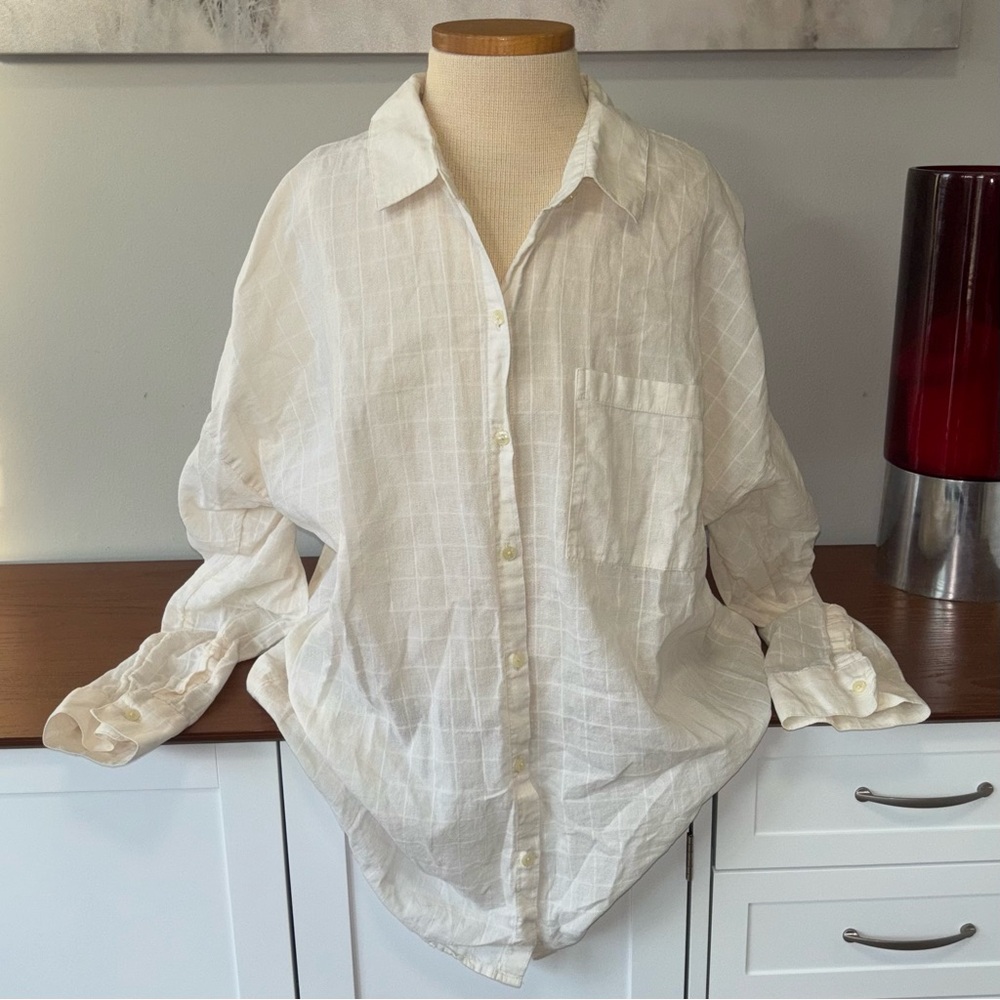 Women’s Off-White Button-Up Shirt - Picture 1 of 8